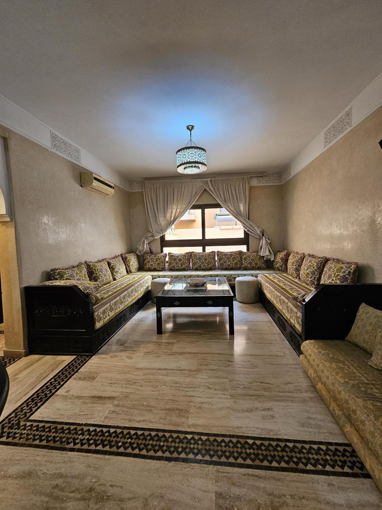 Appartement Douillet Au Centre Gueliz Marrakesh Bagian luar foto