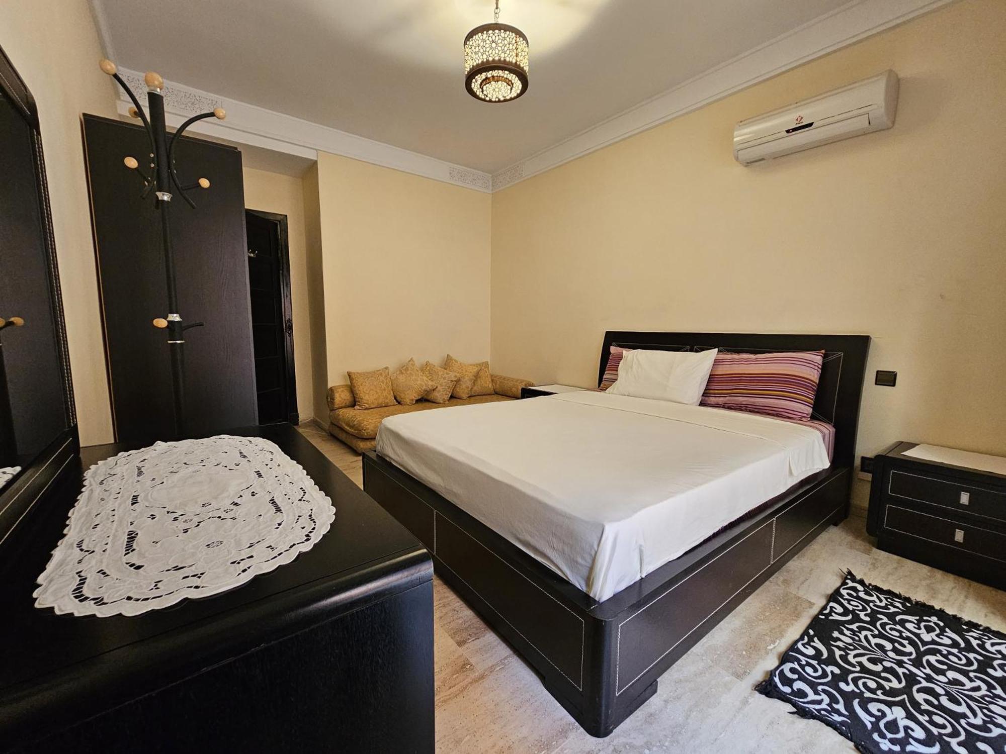 Appartement Douillet Au Centre Gueliz Marrakesh Bagian luar foto