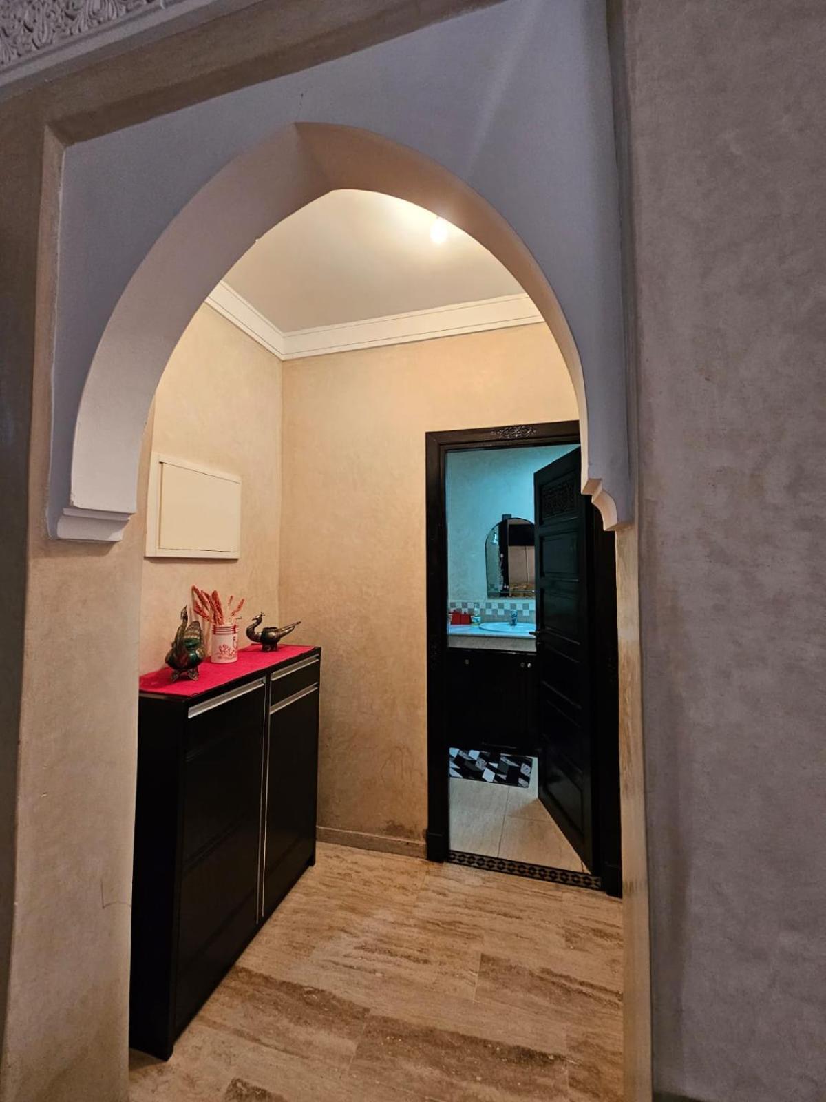 Appartement Douillet Au Centre Gueliz Marrakesh Bagian luar foto